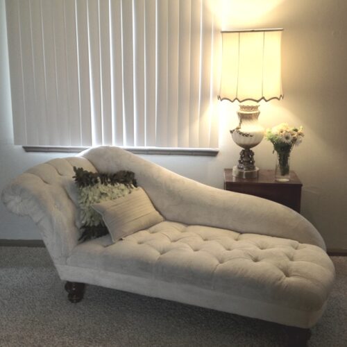 Victoria Tufted Chaise Lounge