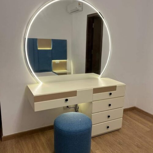 LumaRing LED Vanity with Blue Ottoman